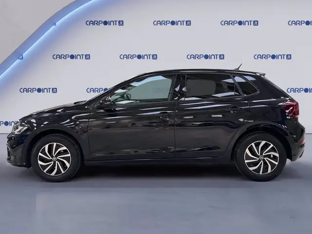 Volkswagen Polo view 3