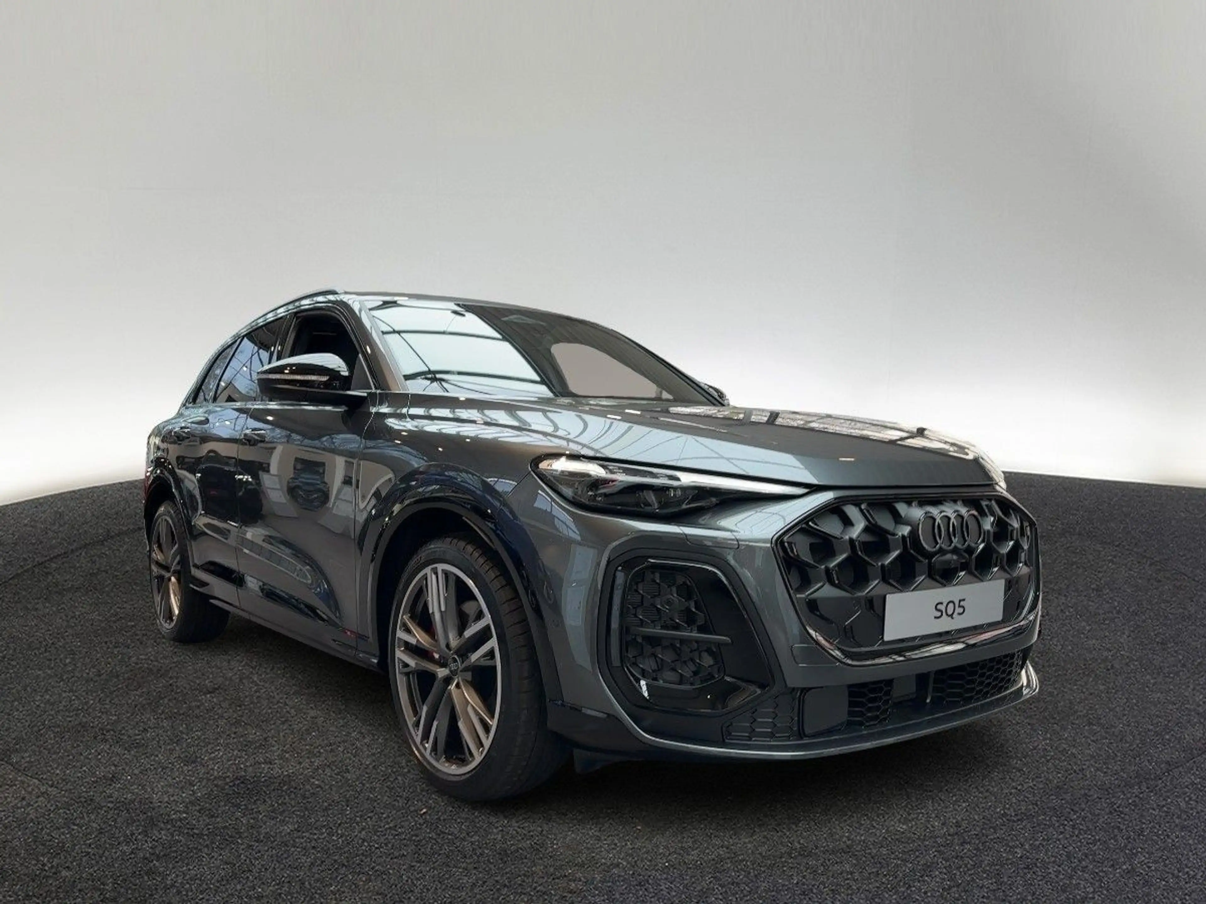 Audi SQ5 3.0 TFSI quattro edition one mythosschwarz — photo 6