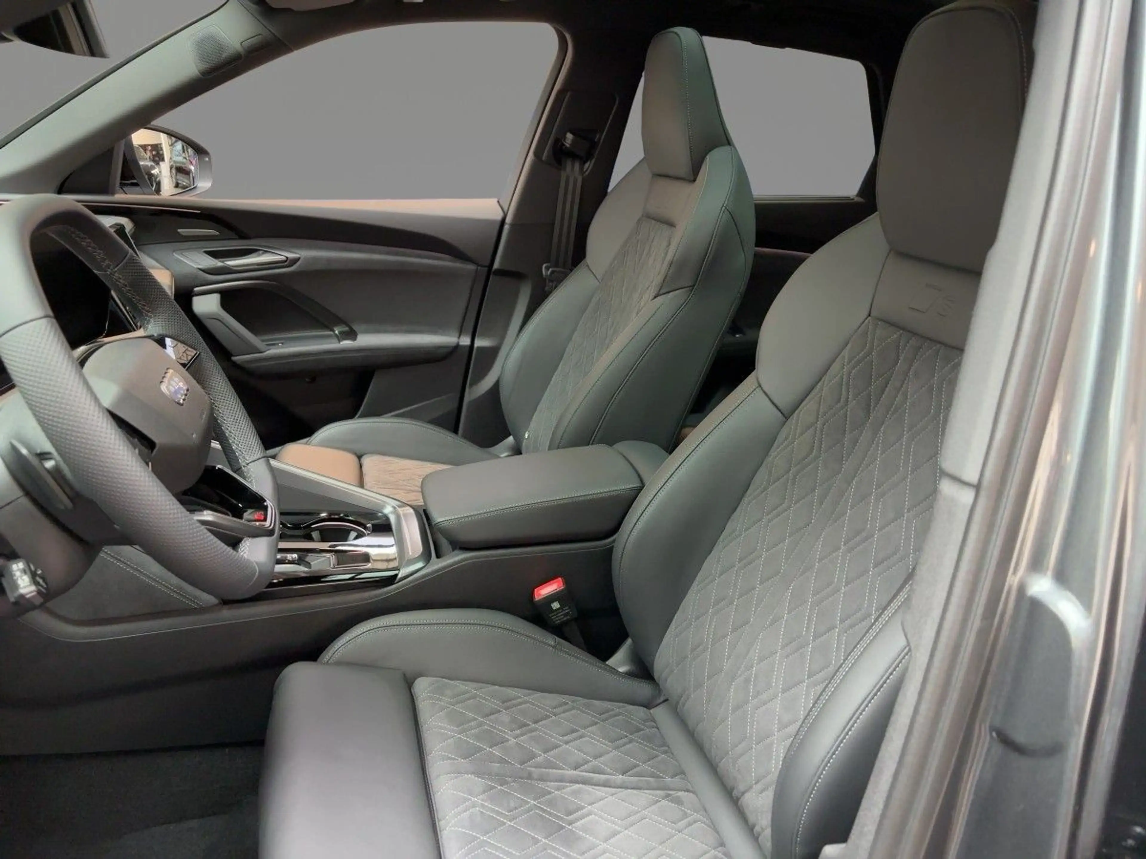 Audi SQ5 3.0 TFSI quattro edition one mythosschwarz — photo 8
