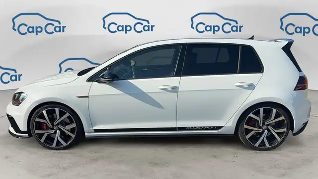 Volkswagen Golf view 2