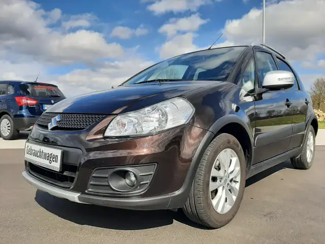 Suzuki SX4 SX4 Classic 1.6 VVT 4x2 Style AHK M+S