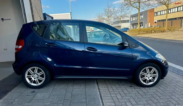 Mercedes-Benz A-Class view 13