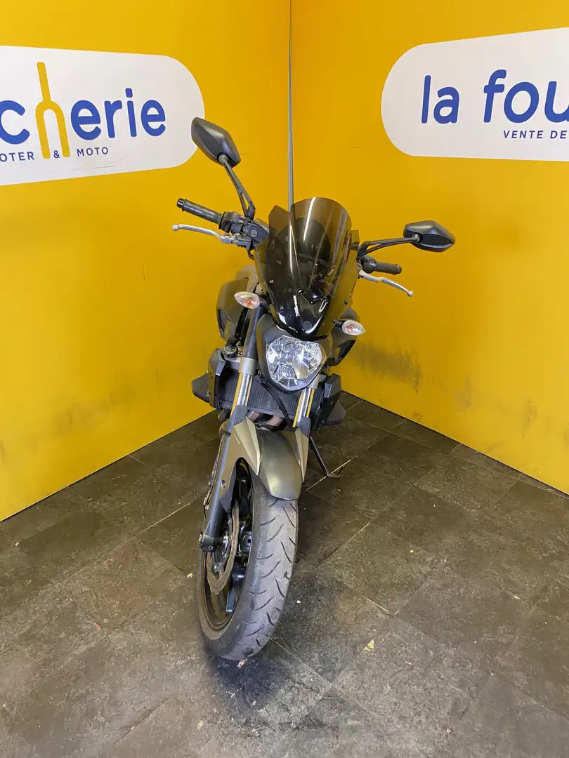 Yamaha MT-07 Gris - 2