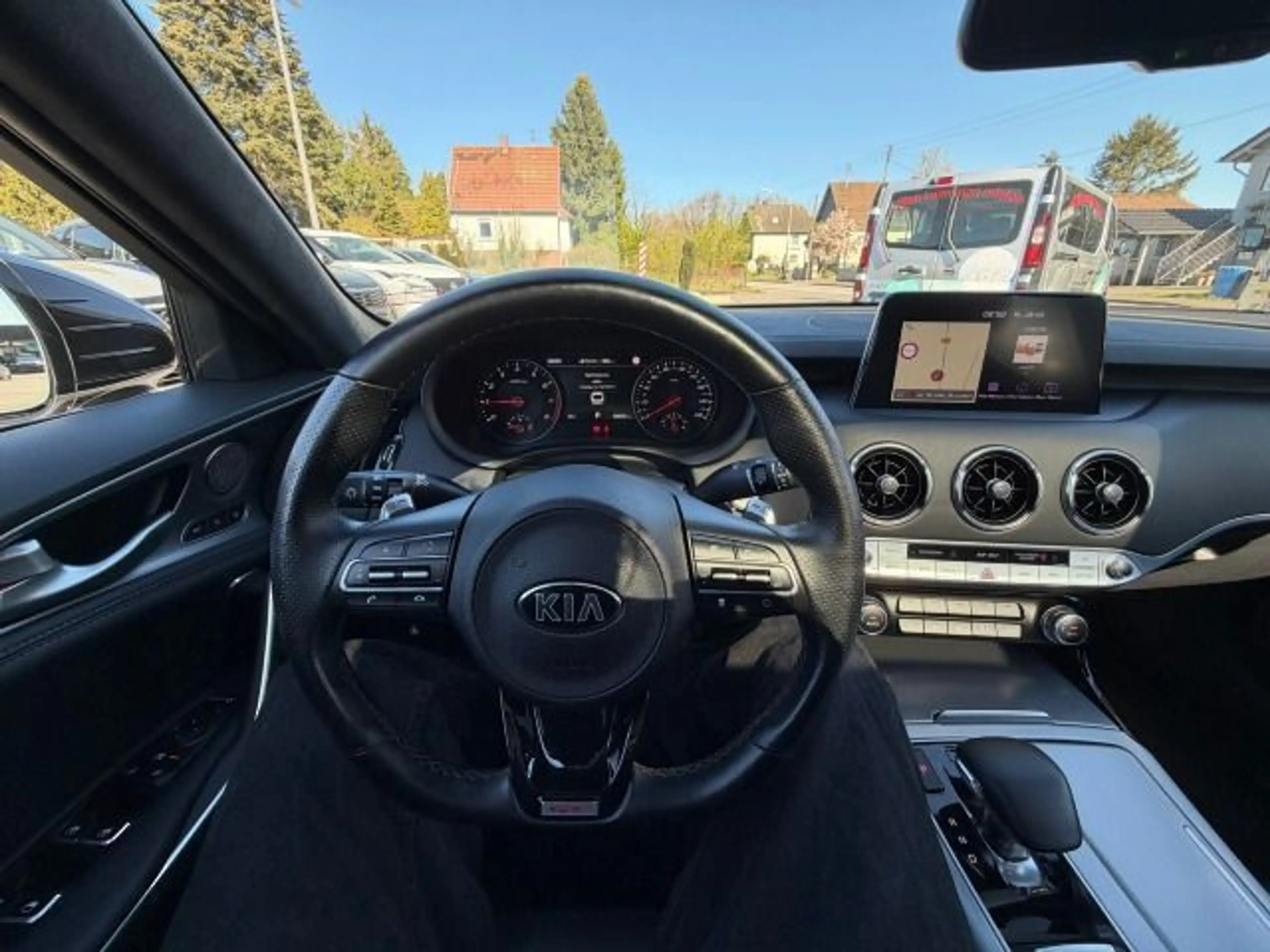 Kia Stinger GT 4WD*Metallic White Pearl*Schiebedach — photo 13