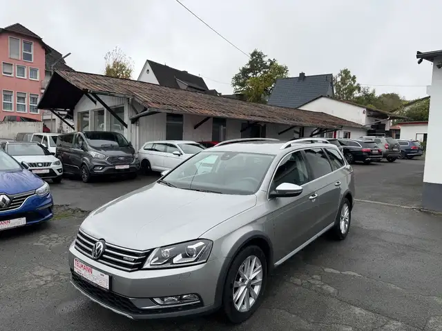 Volkswagen Passat Alltrack Variant Basis BMT 4Motion/