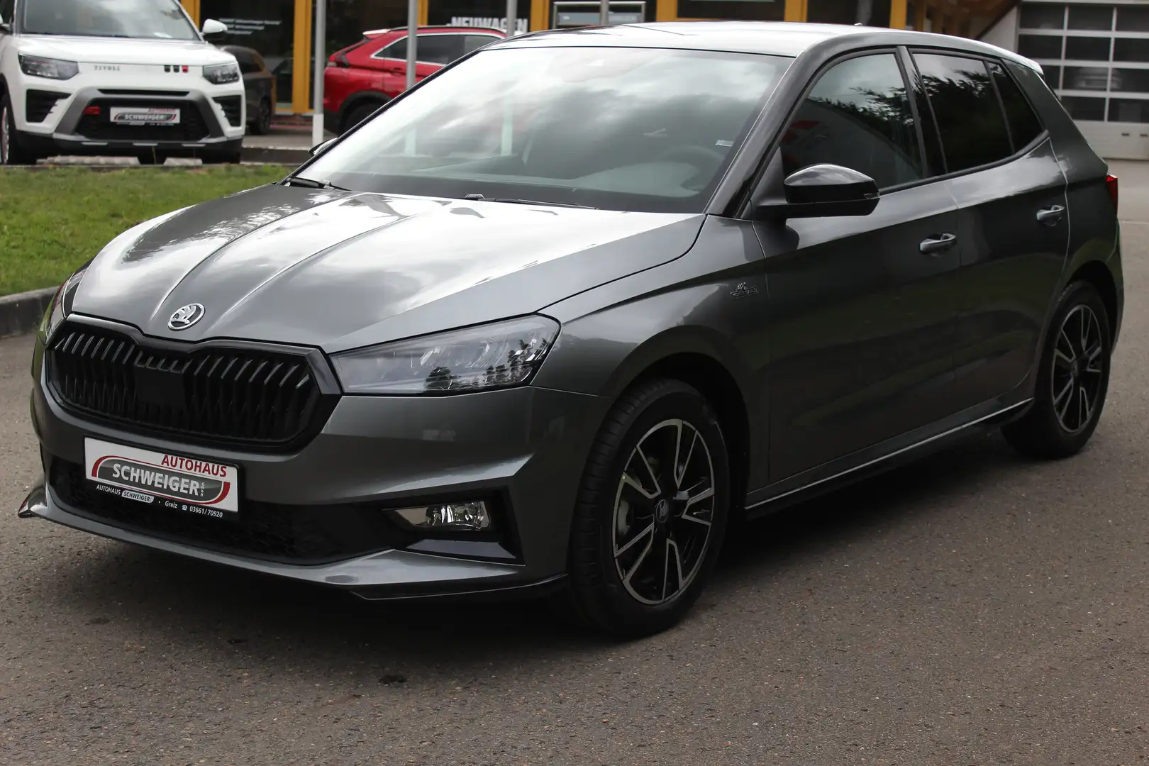 Skoda Fabia 1.0 TSI Monte Carlo,SH+LED+Klima+DAB-ACP+Isofix Grau - 2