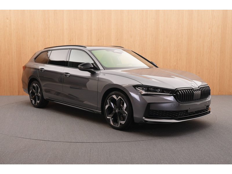 Skoda Superb Combi Sportline 2.0 TDI DSG7 110kW-150CV - DCC+ - — photo 8