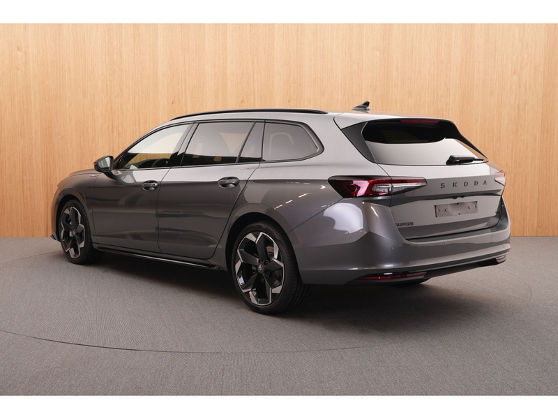 Skoda Superb Combi Sportline 2.0 TDI DSG7 110kW-150CV - DCC+ - — photo 5
