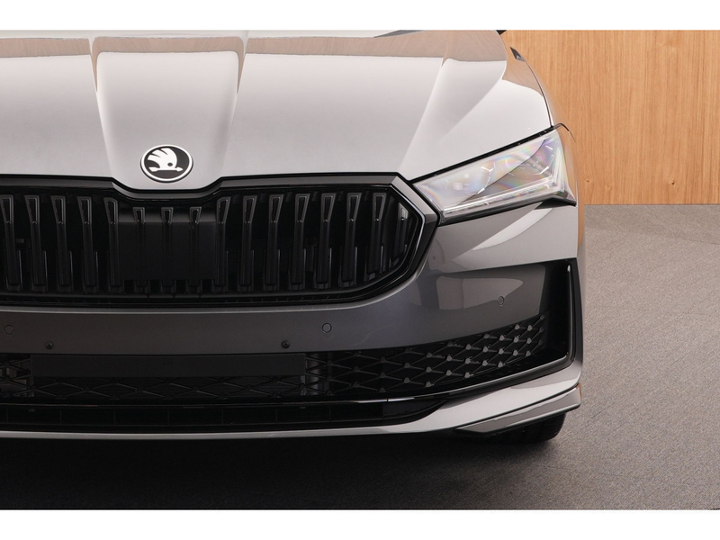 Skoda Superb Combi Sportline 2.0 TDI DSG7 110kW-150CV - DCC+ - — photo 12