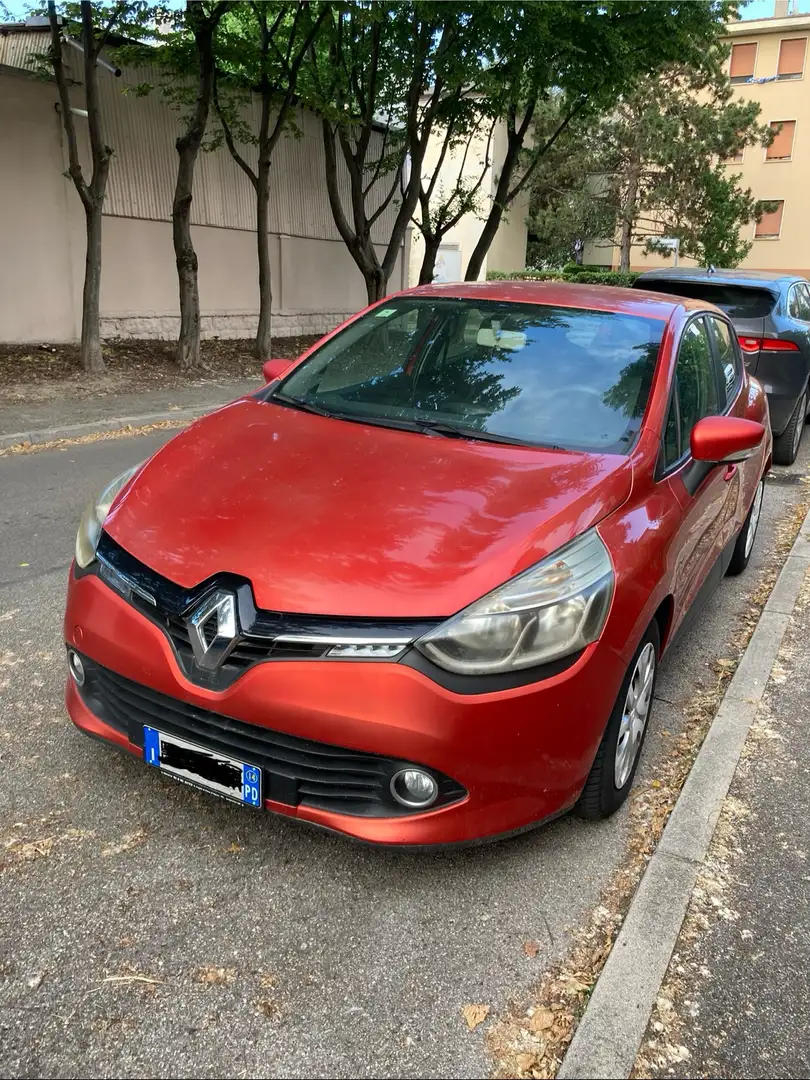 Renault Clio 5p 1.2 Live 75cv Roşu - 2