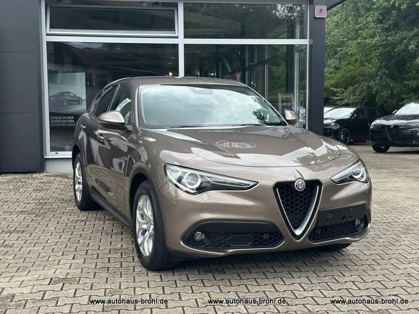 Alfa Romeo Stelvio 150PS Diesel Or - 2
