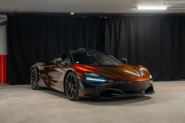 McLaren 720S COUPE