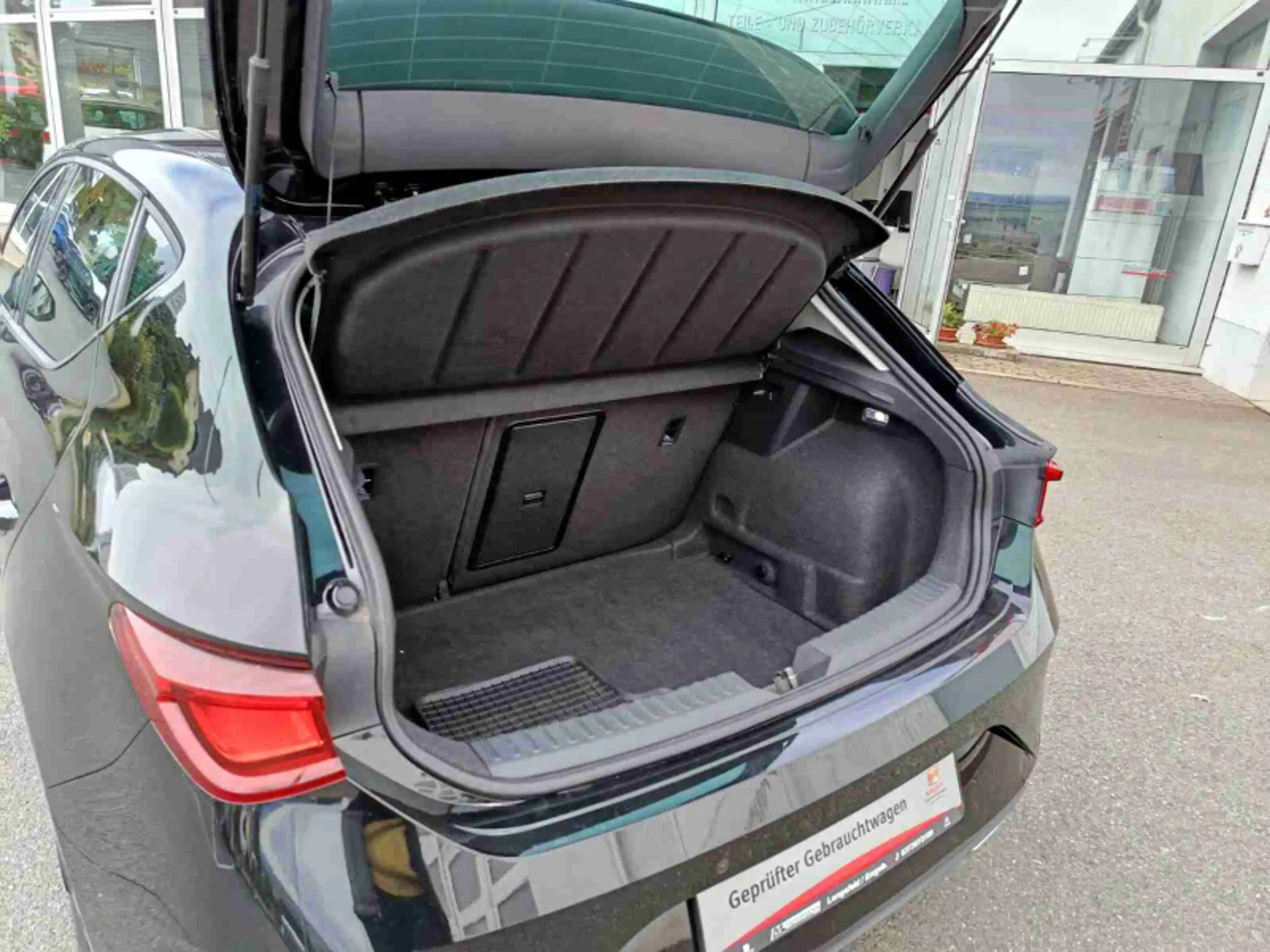 SEAT Leon Leon 1.5 TSI — photo 6