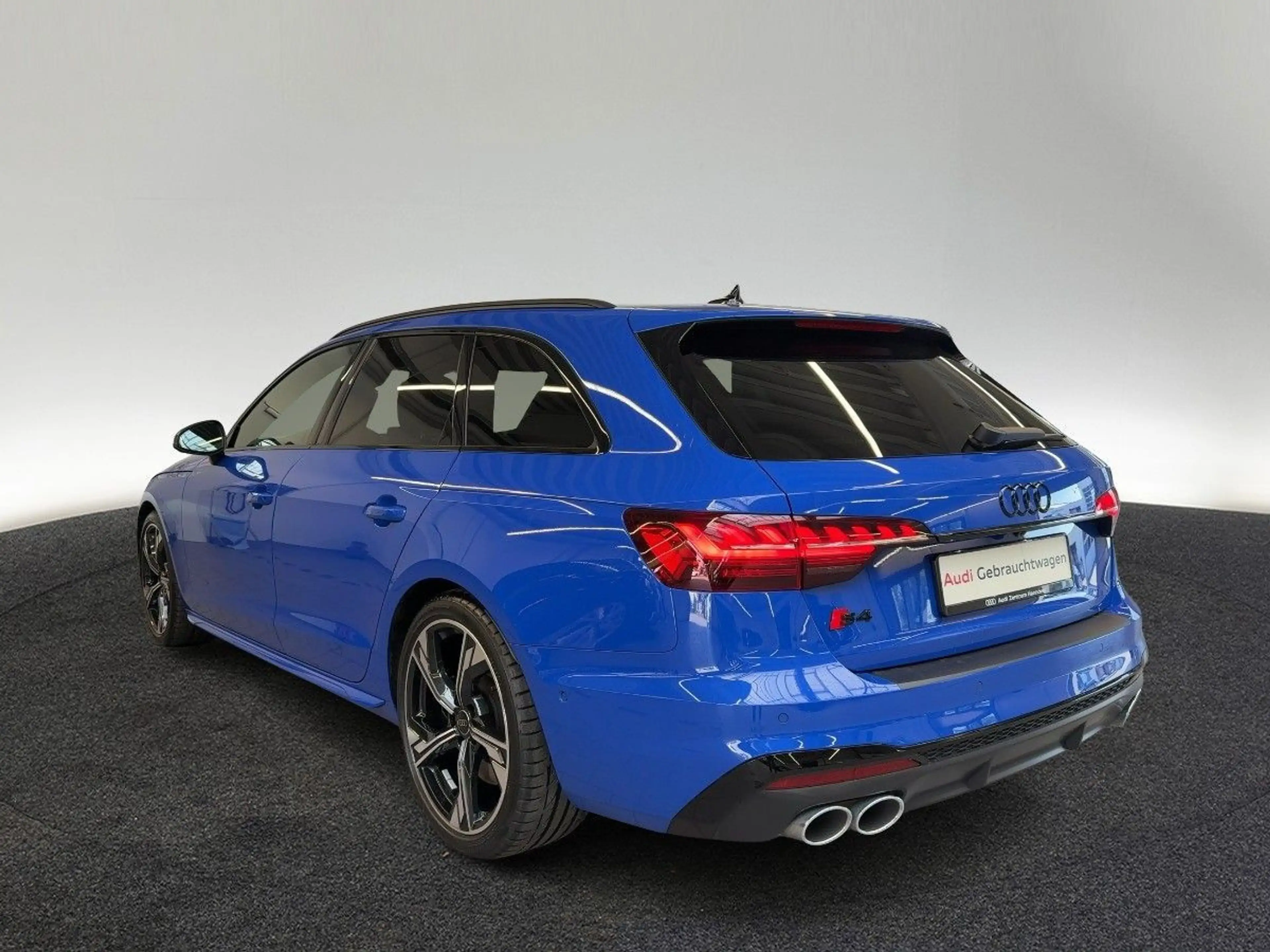 Audi S4 3.0 TDI quattro Matrix Head-Up B&O Kame — photo 4