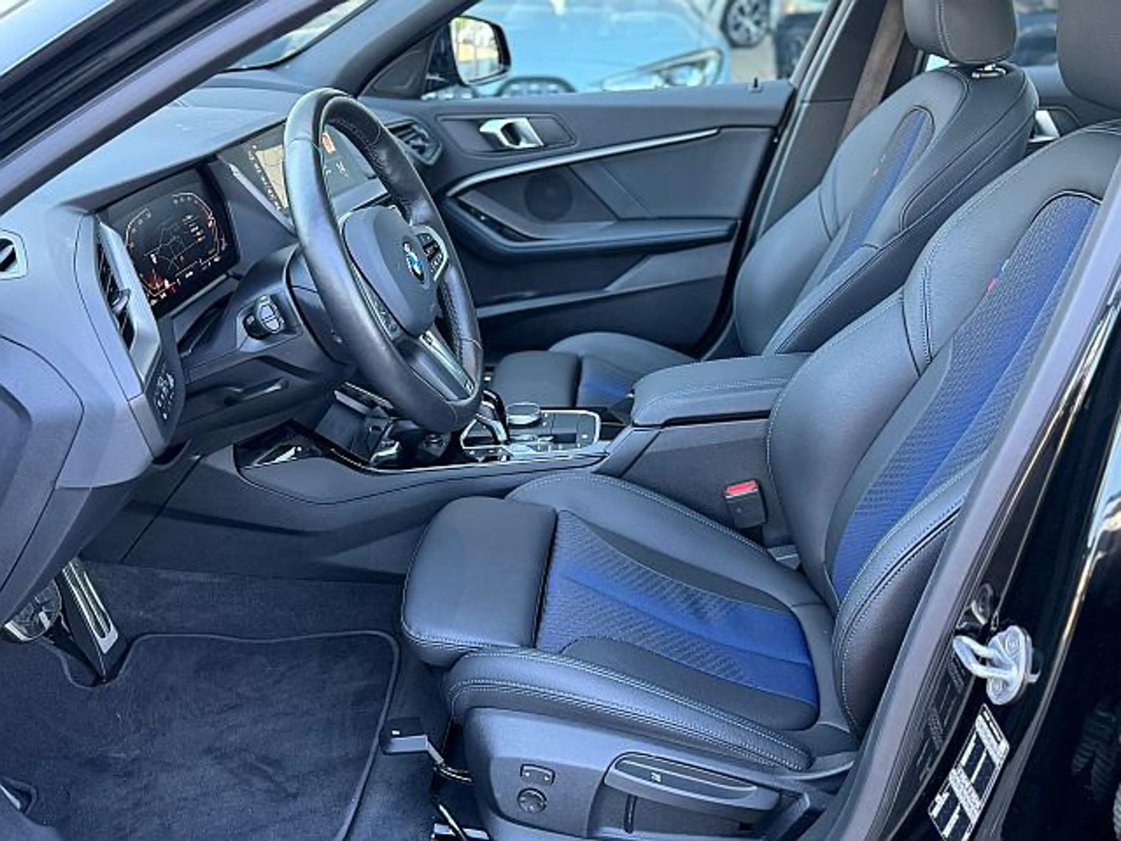BMW 120 i M Sportpaket HIFI°gr.Navi°Pano°HIFI-behLLR — photo 10