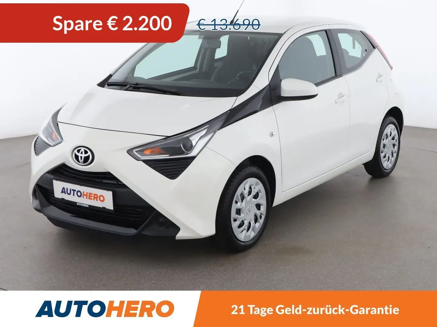 Toyota Aygo 1.0-VVT-i X-Play *LIMITER*CAM*KLIMA*BT* Weiß - 1