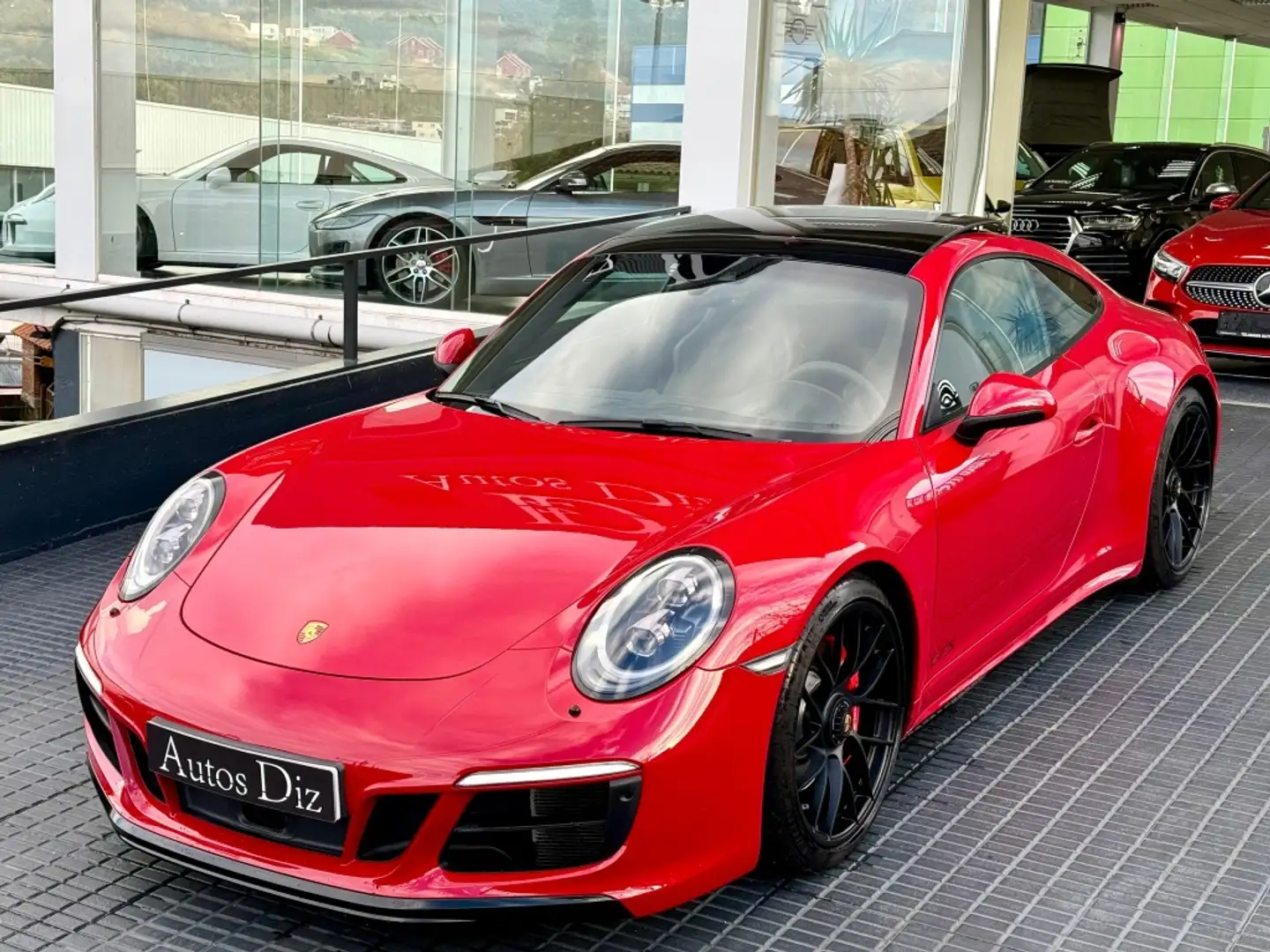 Porsche 991 Carrera GTS Coupé PDK - 2