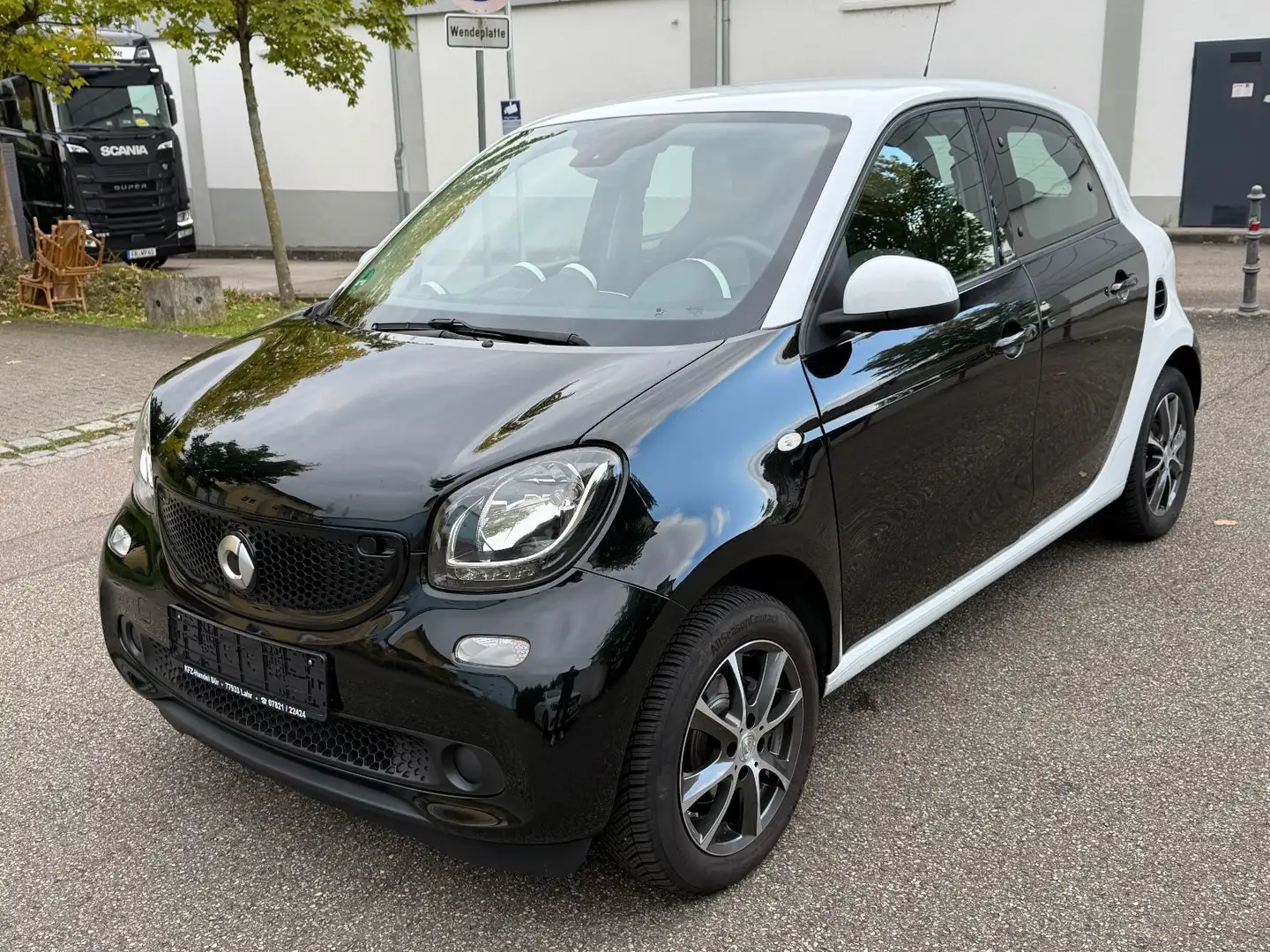 smart forFour TÜV NEU/LED/TEMPOMAT/KLIMA/BLUETOOTH/ Schwarz - 2