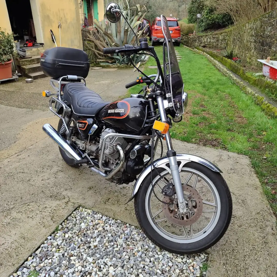 Moto Guzzi V 35 Negro - 1