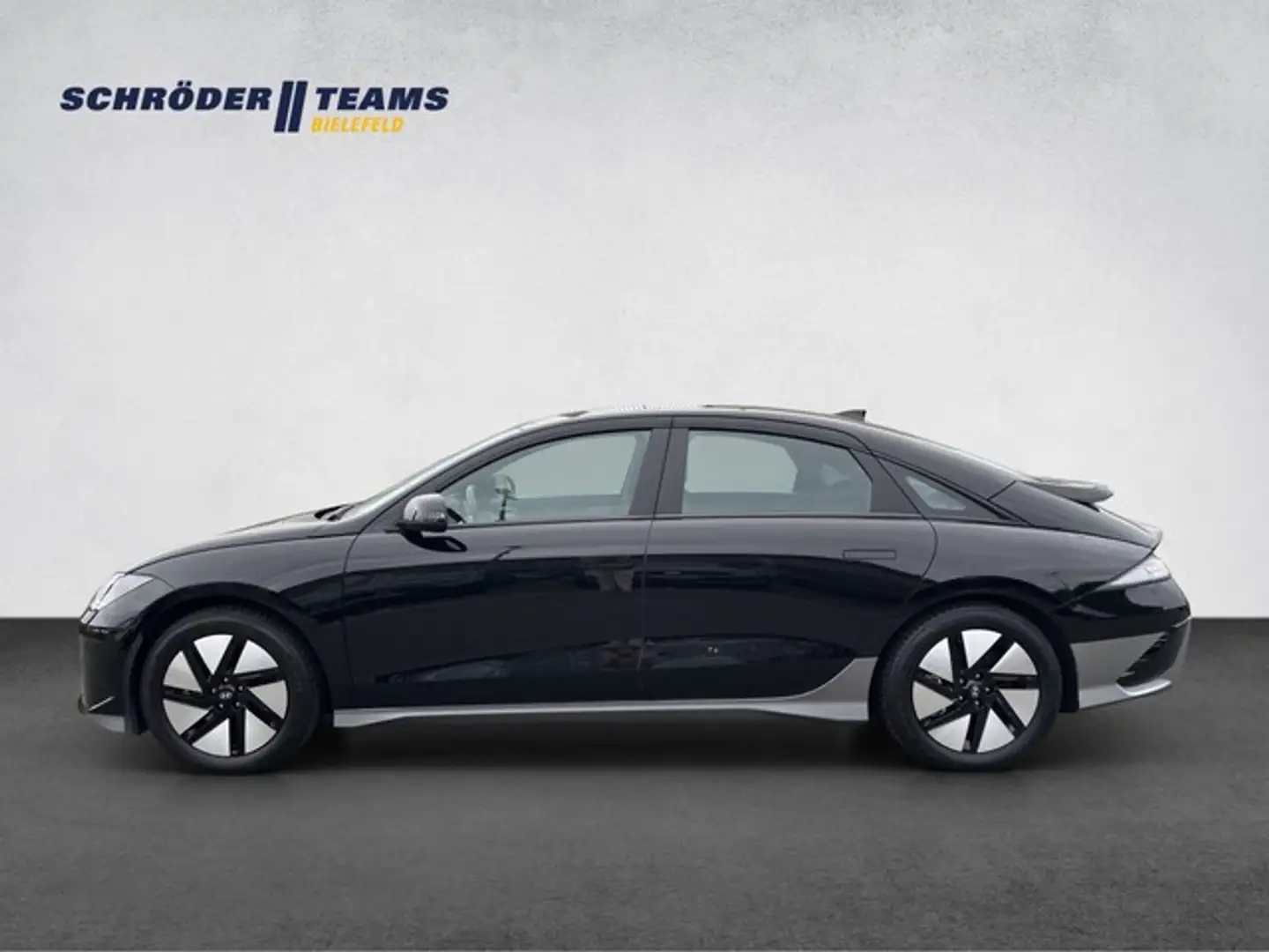 Hyundai IONIQ 6 Elektro 53,0 kWh Basis Schwarz - 2