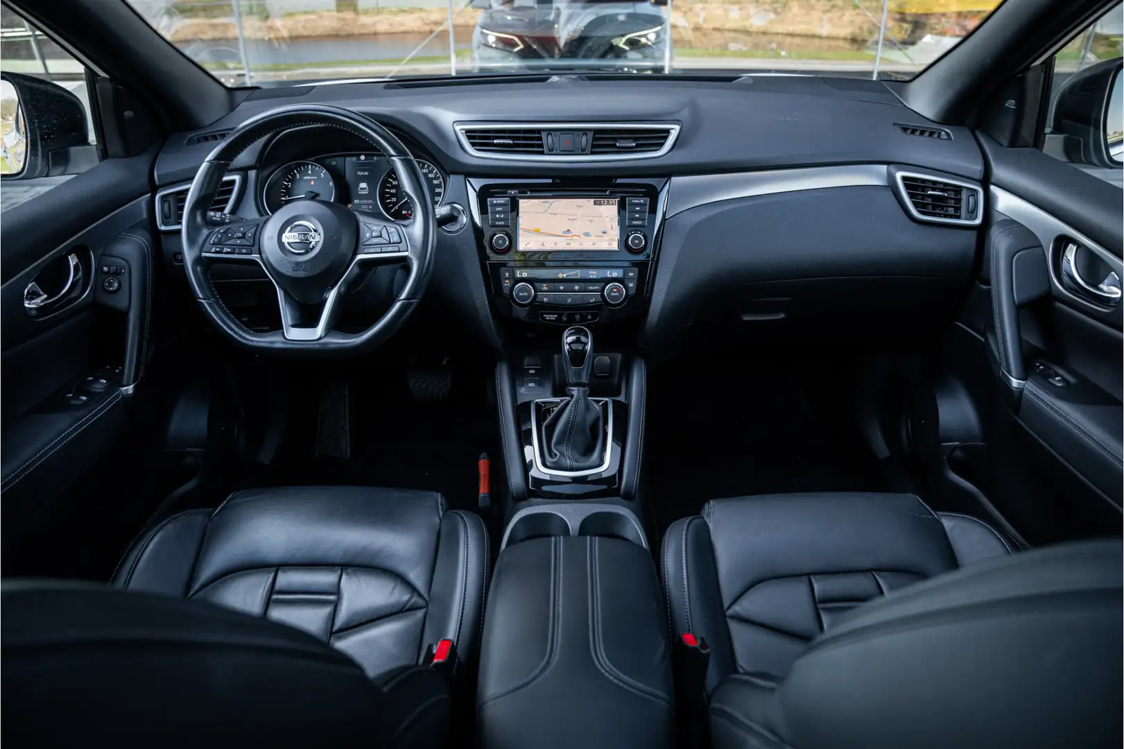 Nissan Qashqai 1.3 DIG-T Tekna + ** Panodak ** Leder ** Trekhaak Wit - 2