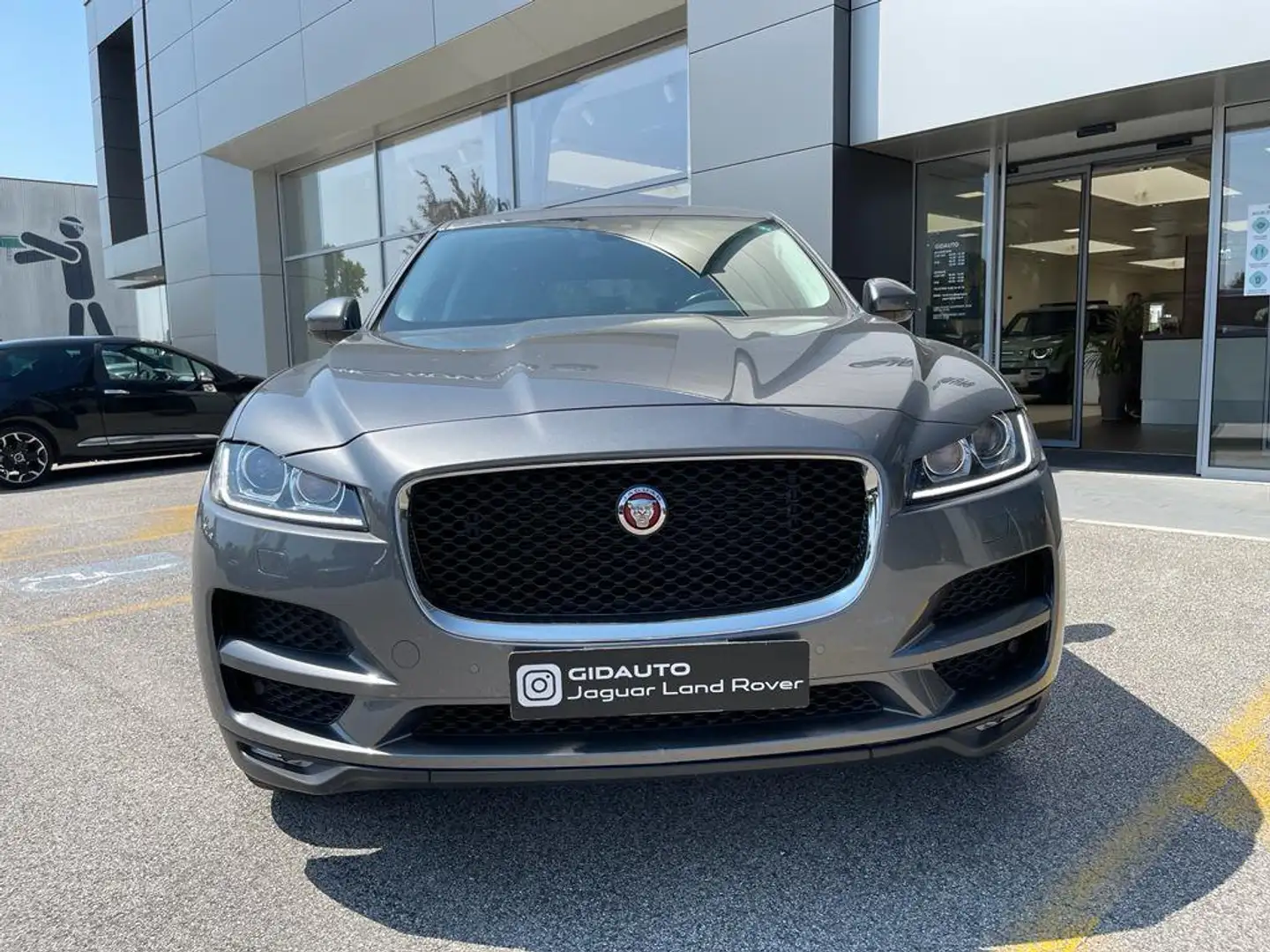 Jaguar F-Pace D180 AWD Prestige Auto - 2