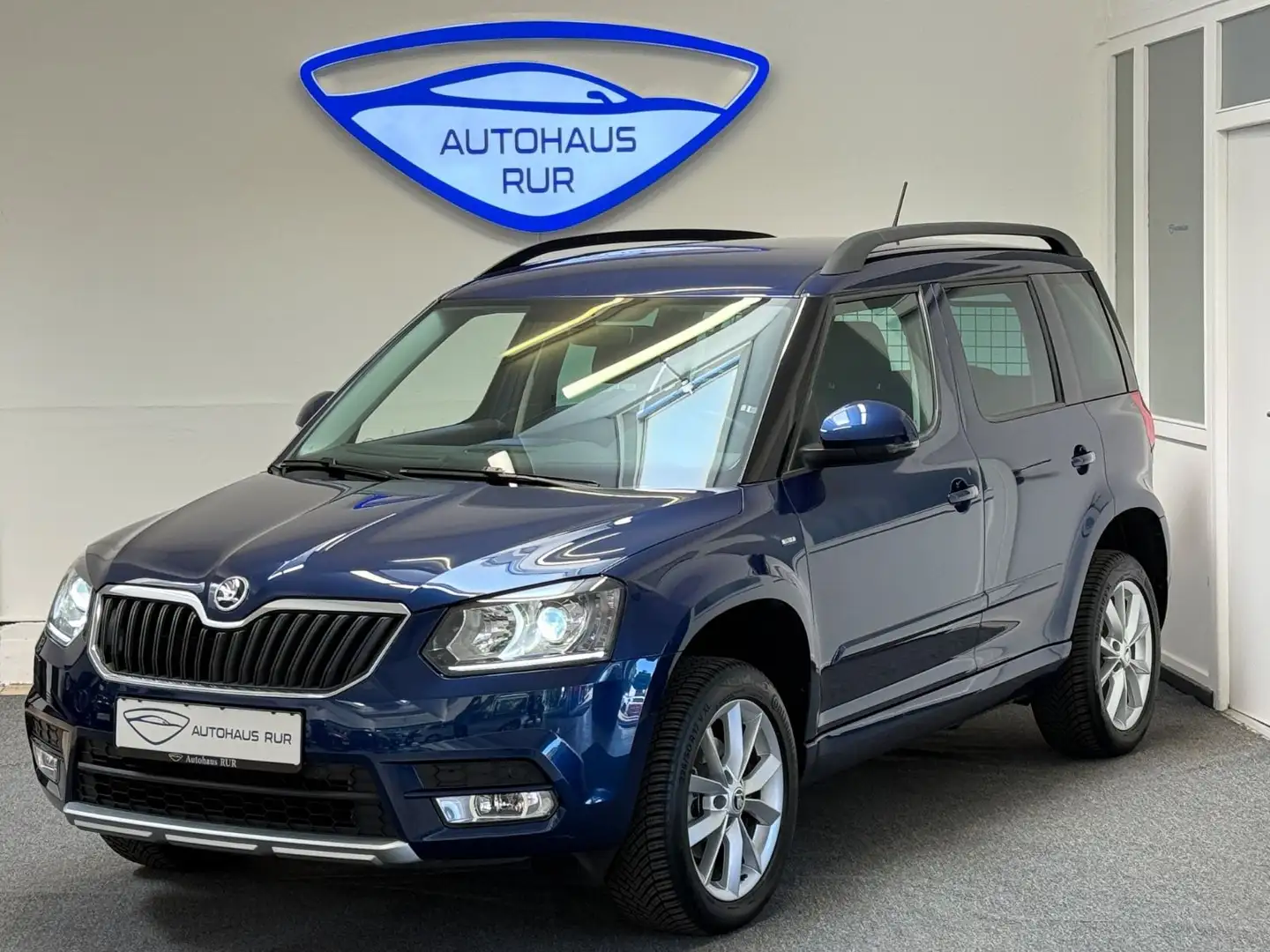 Skoda Yeti Drive 4x4/AUTOMATIK/1TE HAND/UNFALLFREI Bleu - 1