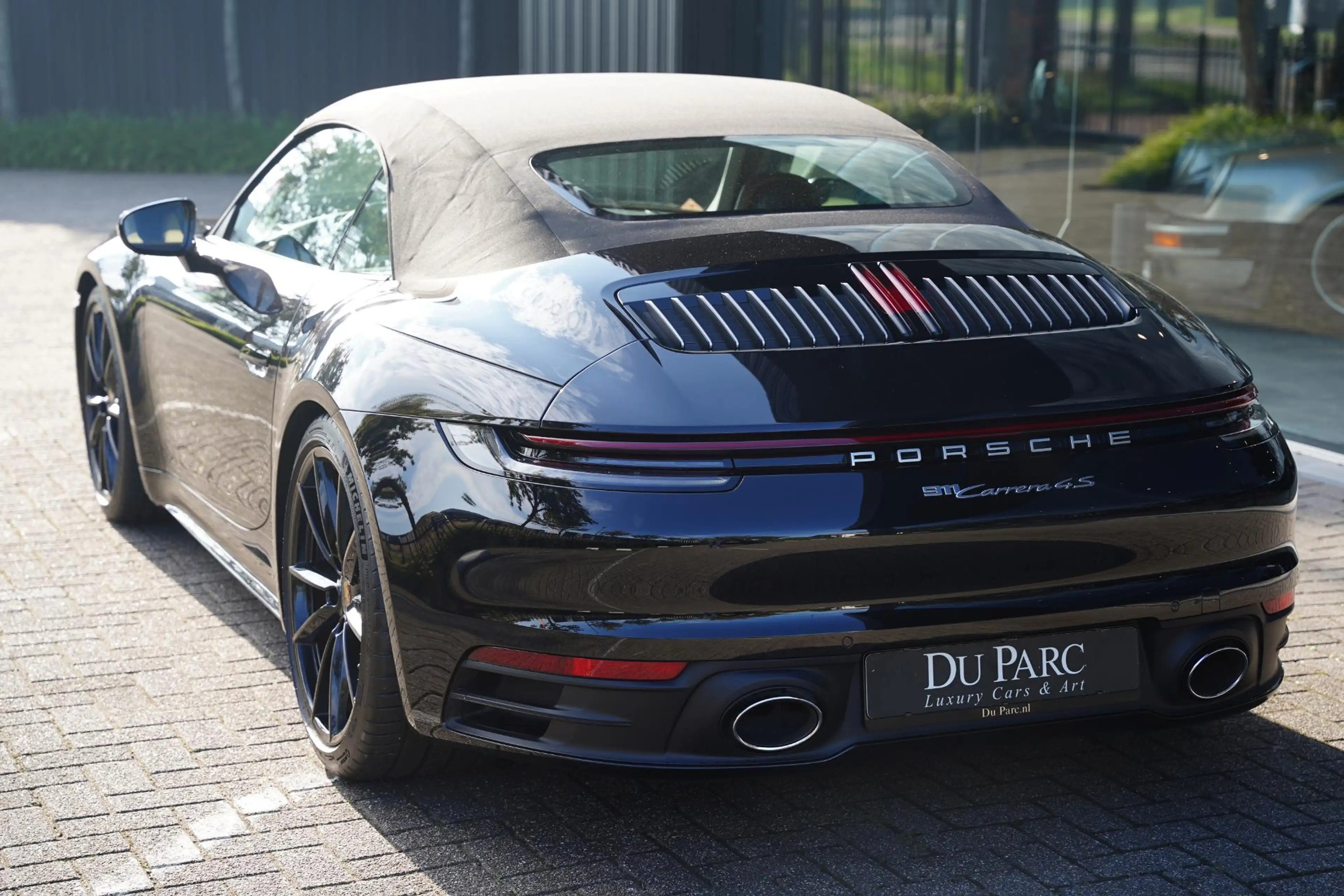 Porsche 992 992 Cabriolet 3.0 Carrera 4 S / New Service / Lede — photo 6