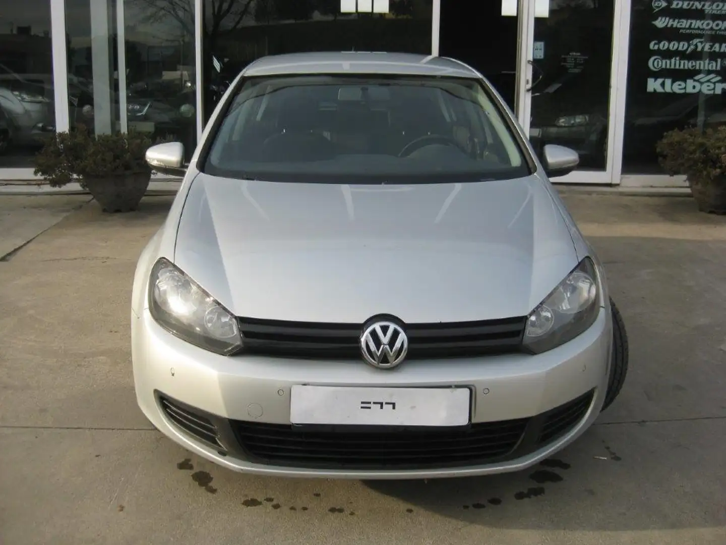 Volkswagen Golf 1.6TDI CR Bluemotion 105 Gris - 2