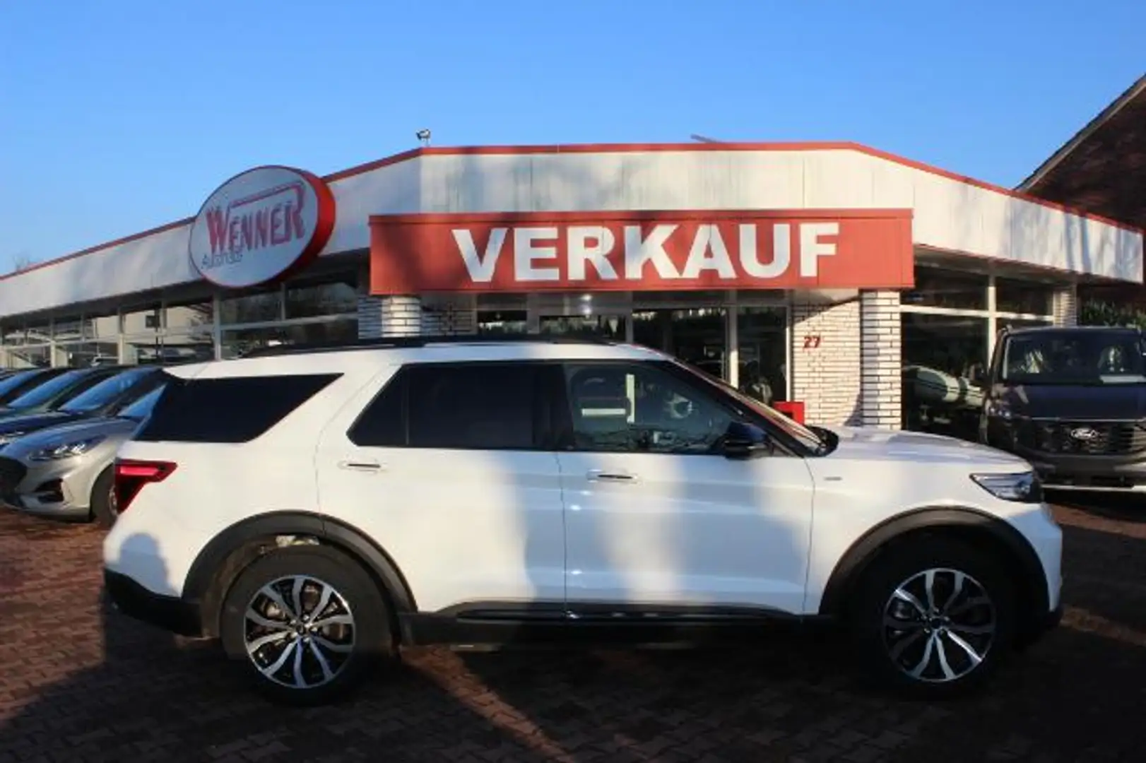 Ford Explorer ST Line  PHEV / AHK + 7 Sitzer + PANO + LEDER Weiß - 2