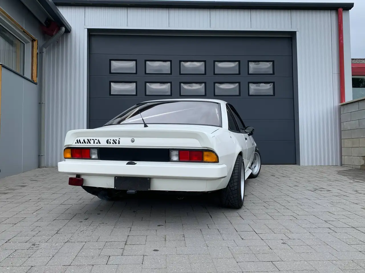 Opel Manta GSI, foto 2