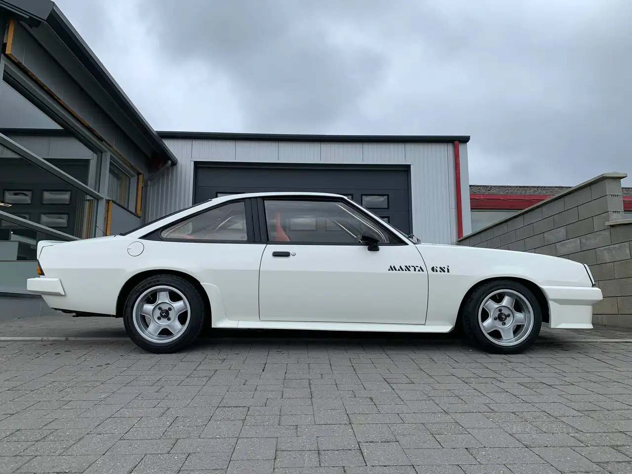 Opel Manta GSI, foto 3