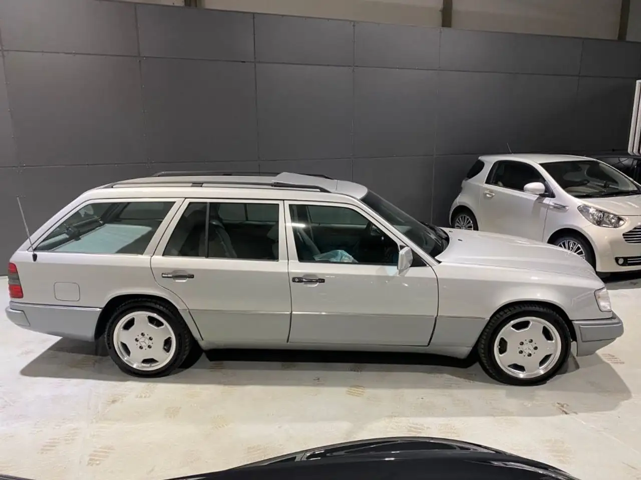 Mercedes-Benz E 36 AMG *H-Kennzeichen*Leder*SHZ*, foto 4