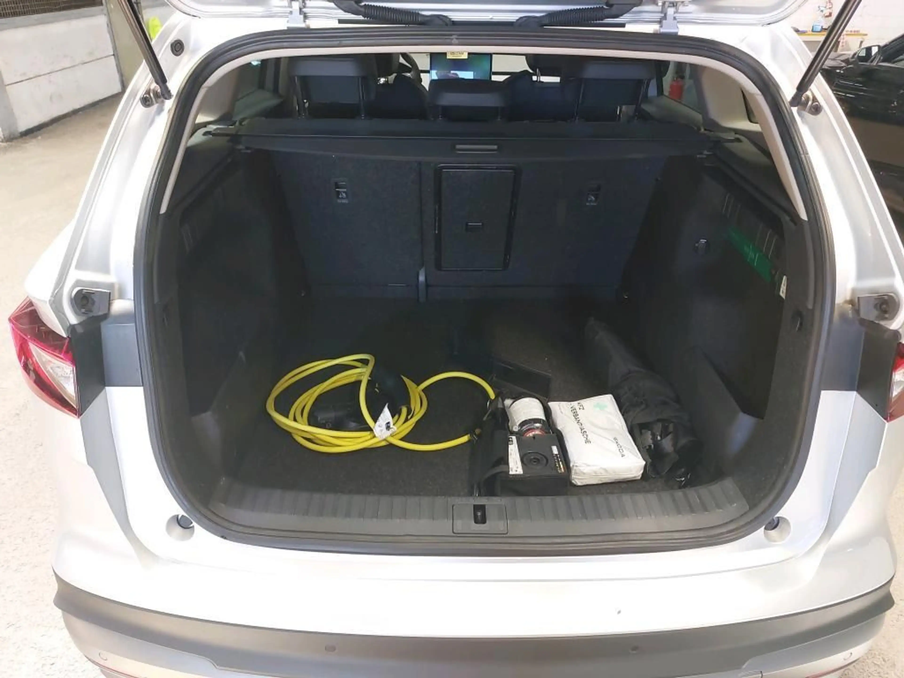 Skoda Enyaq 85x LOFT Edition 4x4 NAVI W-Pumpe KAMERA L — photo 7