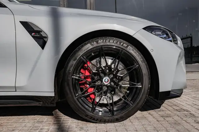 BMW M3 view 2