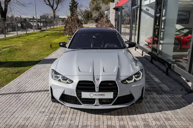 BMW M3 view 3