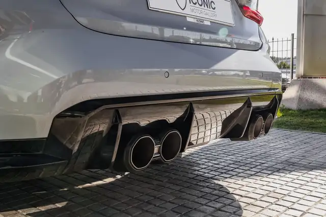 BMW M3 view 7