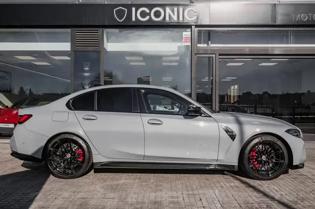 BMW M3 view 4