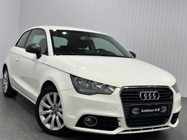 Audi A1 attraction/8-FACH/GROSSER-SERVICE NEU