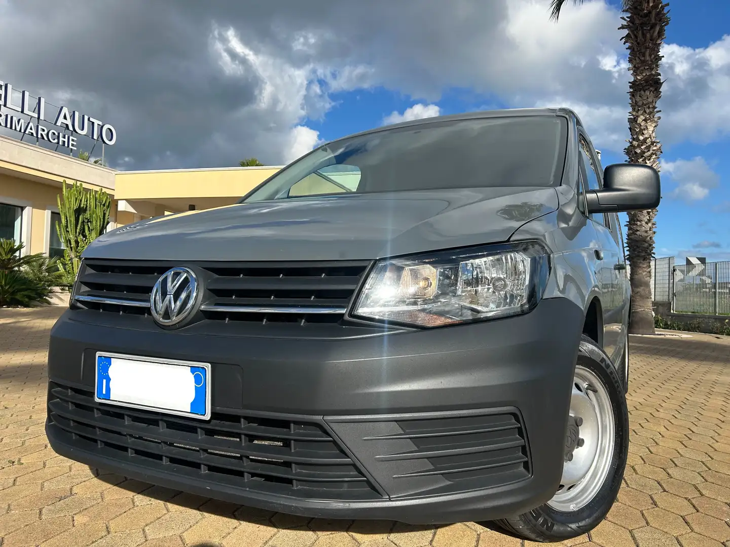 Volkswagen Caddy FURGONE 2.0 TDI PORTA LAT. Grigio - 1