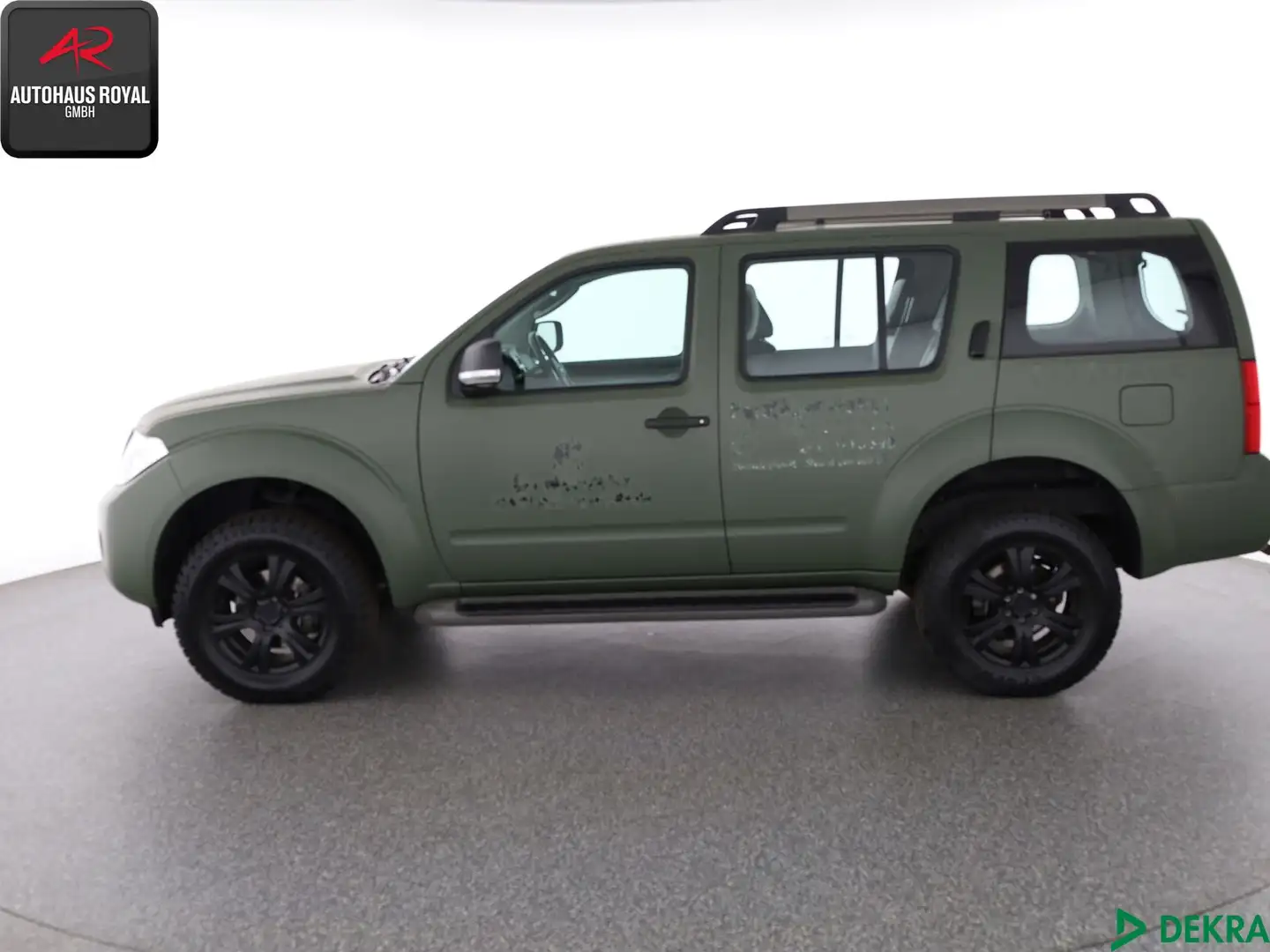 Nissan Pathfinder Pathfinder 2.5 dCi 4WD STANDHEIZ,EX-BUNDESWEHR Black - 2