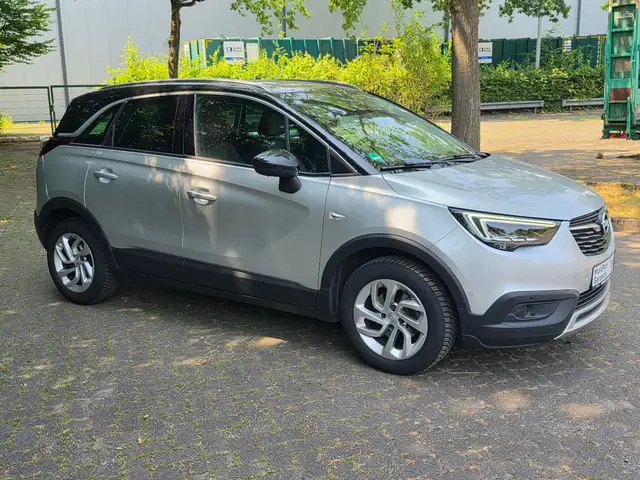 Opel Crossland (X) Navi*Kamera*Pano*Teilleder*LED*PDC*