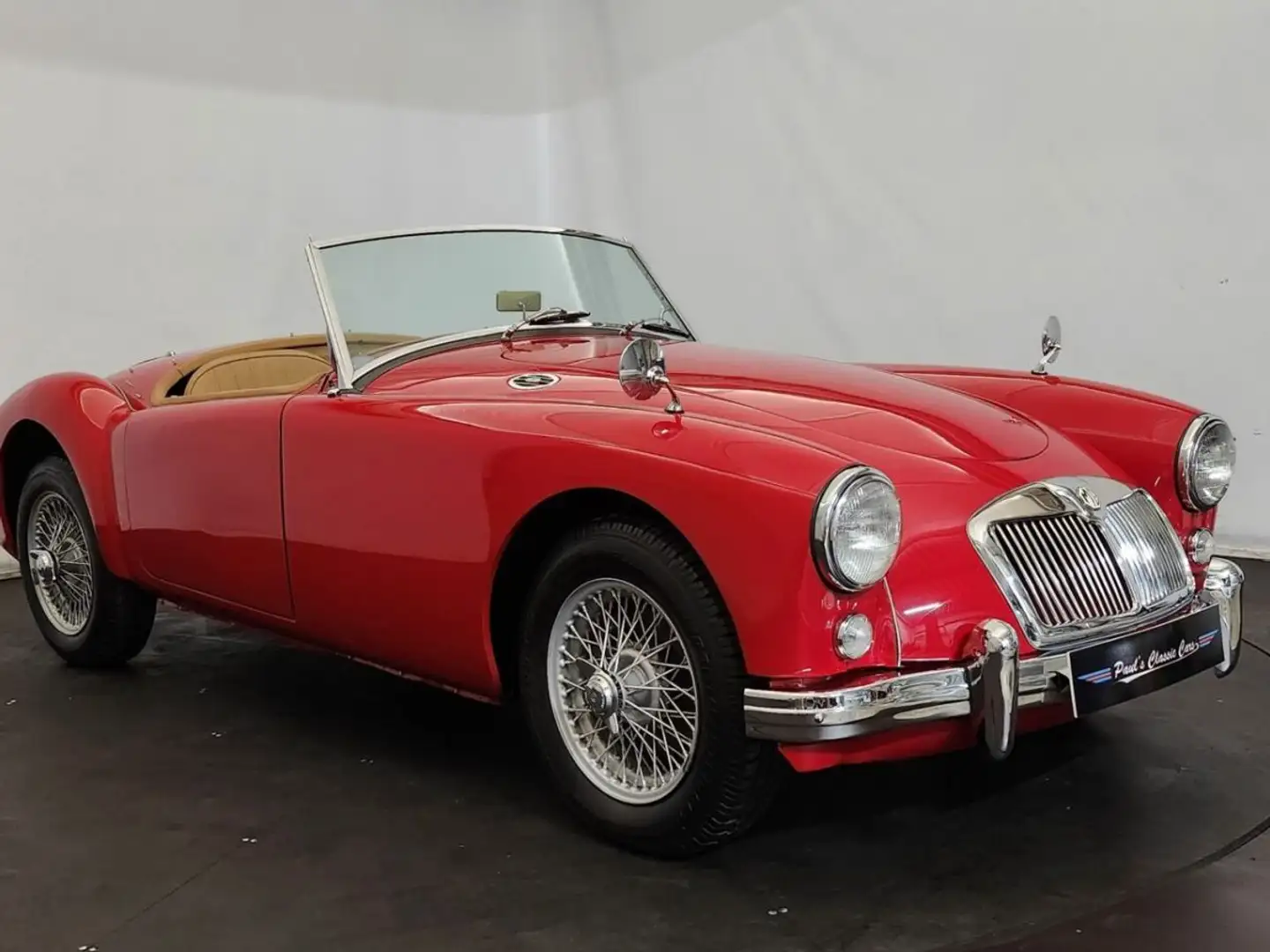 MG MGA A 1500 cabriolet Rouge - 1
