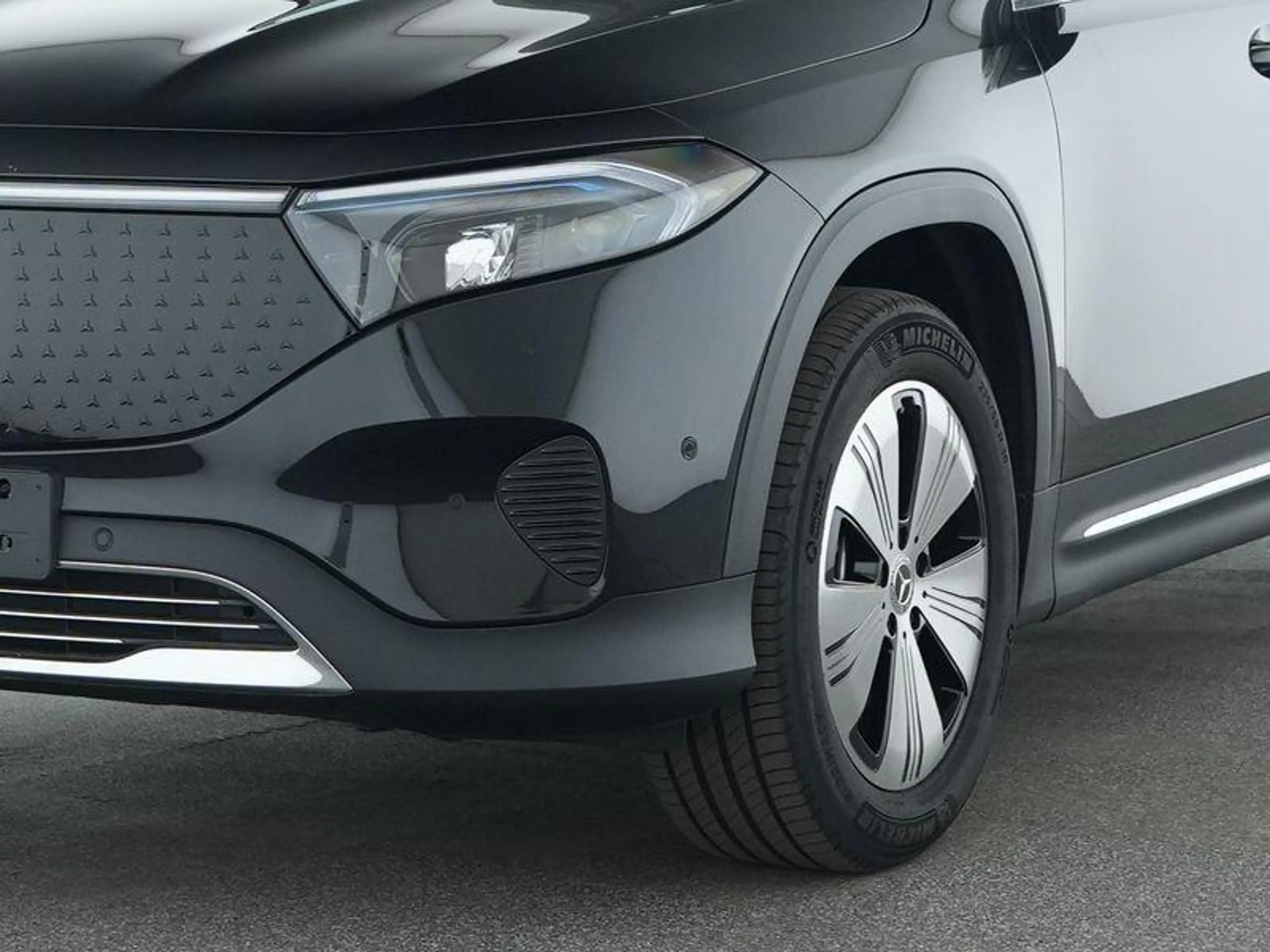 Mercedes-Benz EQB 250 250+ Business Line 71 kWh — photo 8