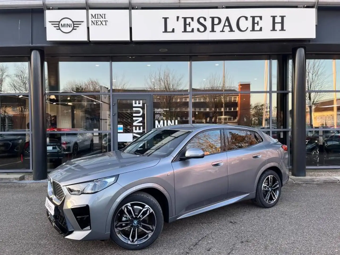 BMW X2 iX2 eDrive20 204ch M Sport Gris - 1