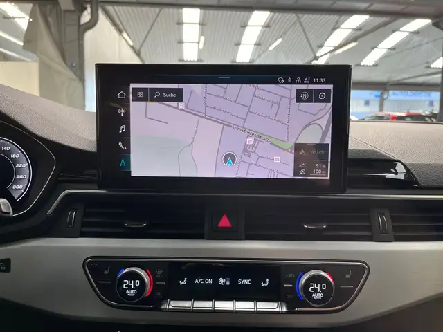 Audi S4 view 14