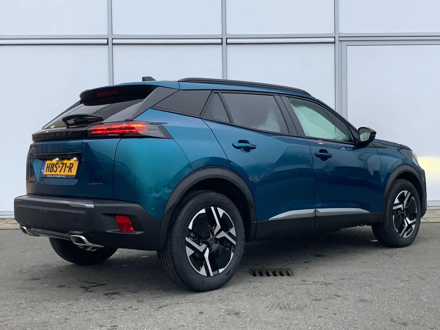Peugeot 2008 1.2 Hybrid 136pk Allure | NAVI | LED | CAMERA | AD Blauw - 2