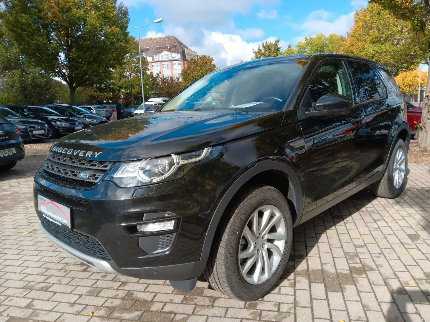 Land Rover Discovery Sport SE AWD PanoDach Navi Bi-Xenon Schwarz - 1
