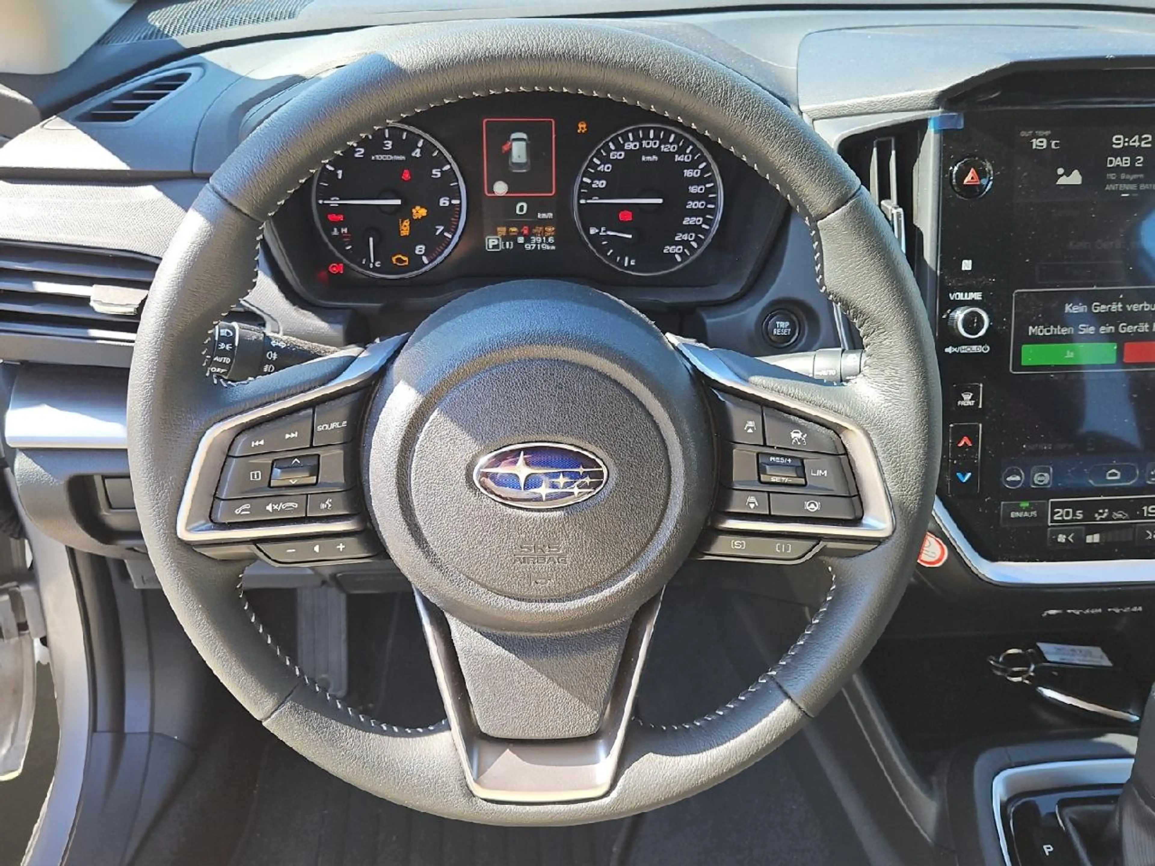 Subaru Impreza Trend — photo 10