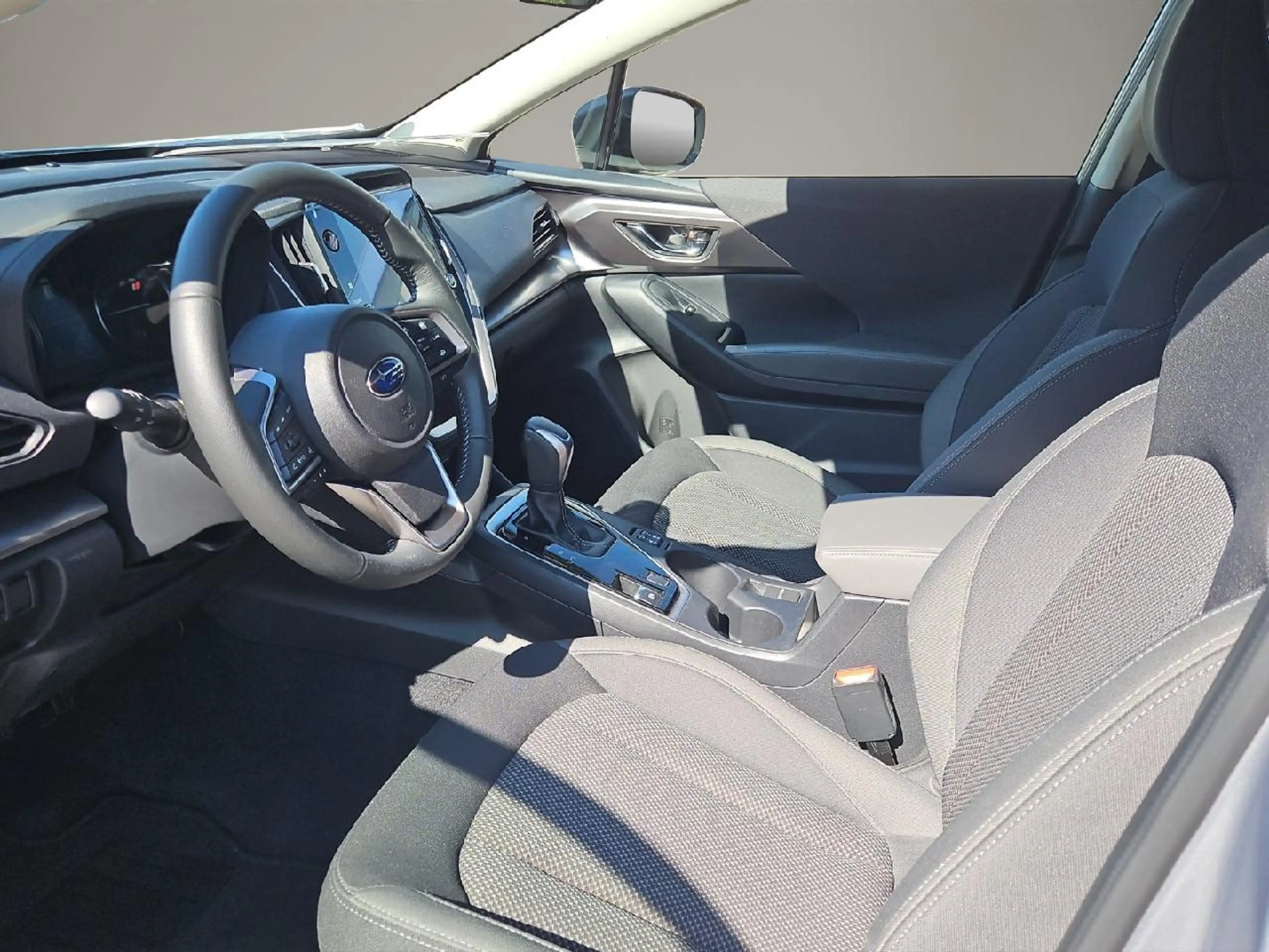 Subaru Impreza Trend — photo 9